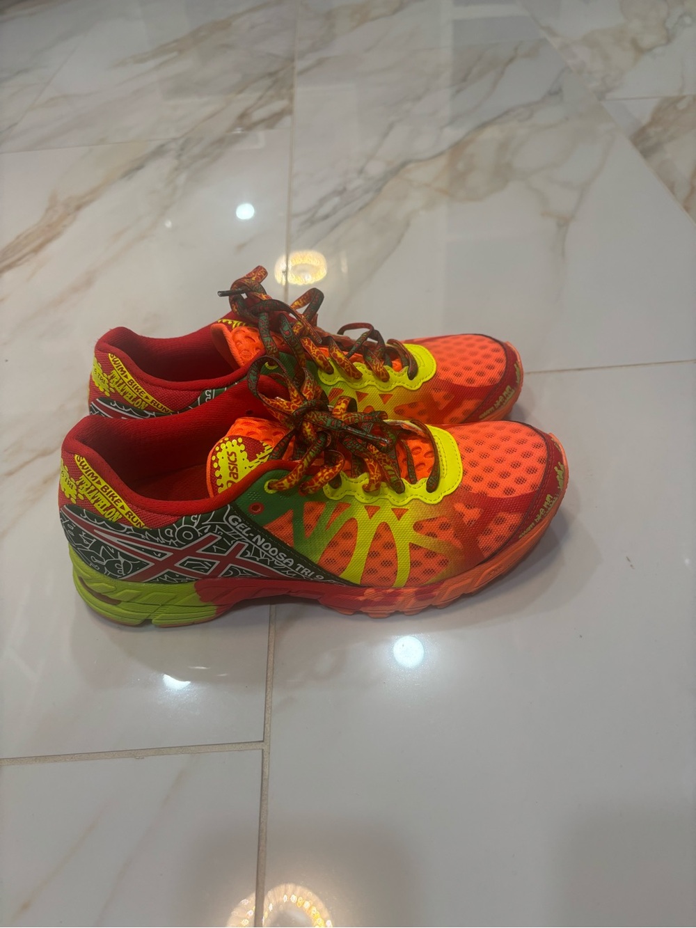 ASICS Sneakers